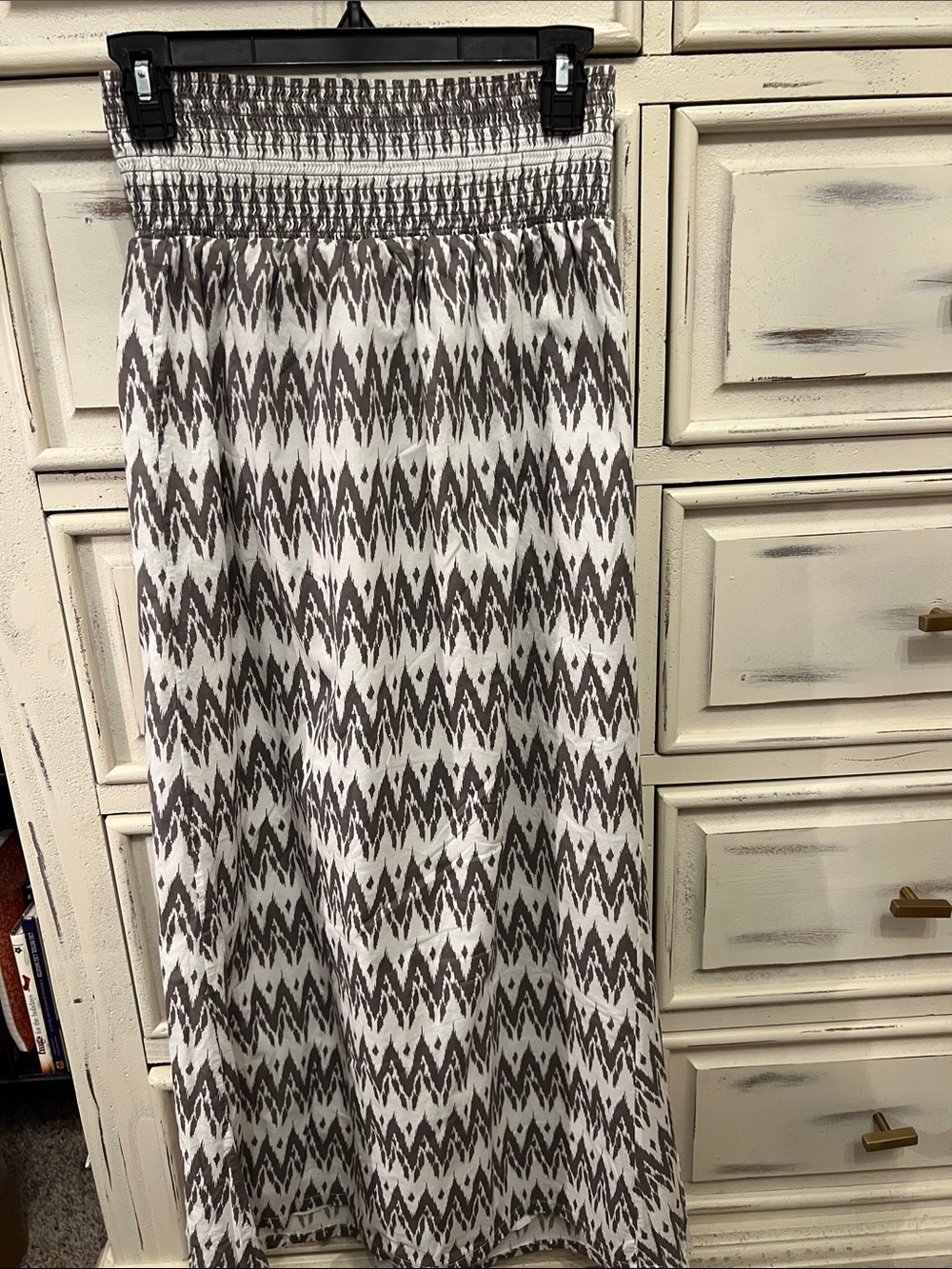 dylan White and Gray Geometric Smocked Maxi Skirt